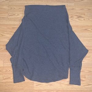 Women’s gray sweater